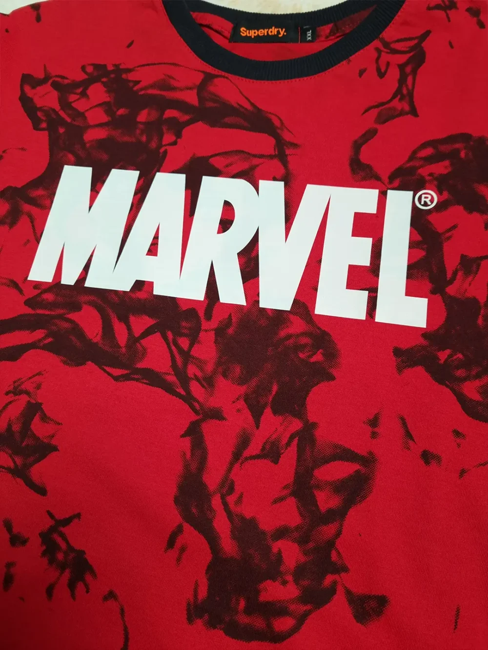 تیشرت مارول Marvel طرح قرمز دودی - تصویر 2